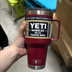 Yeti Rambler 30 oz Travel Mug - Red